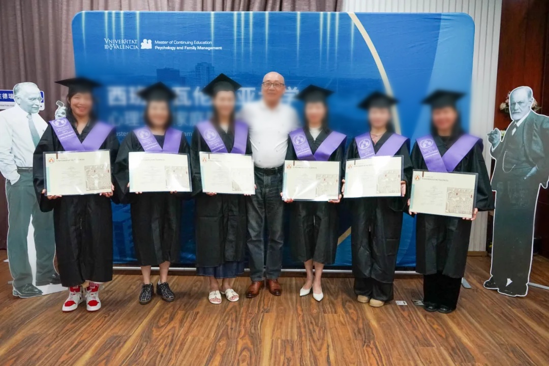 1757928749217437.jpg 4.jpg